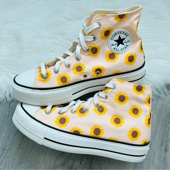 NWT Converse Chuck Taylor All Star Lift Platform Women’s Shoes - Picture 7 of 8